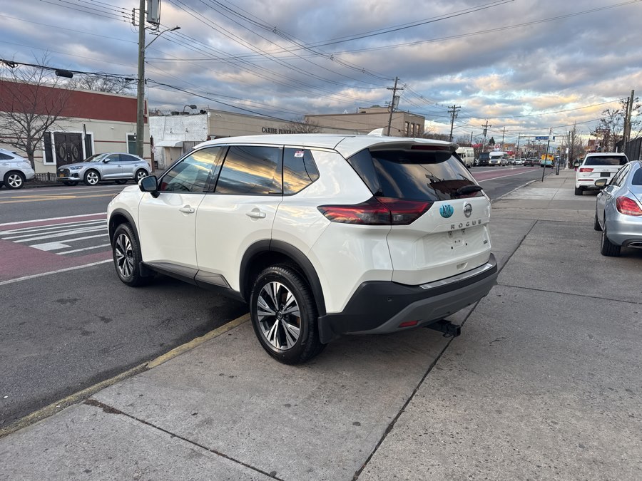 2021 Nissan Rogue SV - Photo 5