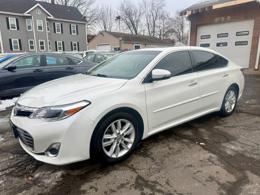 2014 Toyota Avalon 4dr Sdn XLE Premium (Natl), available for sale in Hartford, Connecticut | VEB Auto Sales. Hartford, Connecticut