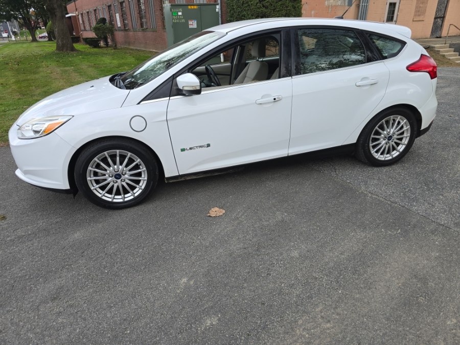 Used 2016 Ford Focus Electric in Agawam, Massachusetts | Malkoon Motors. Agawam, Massachusetts