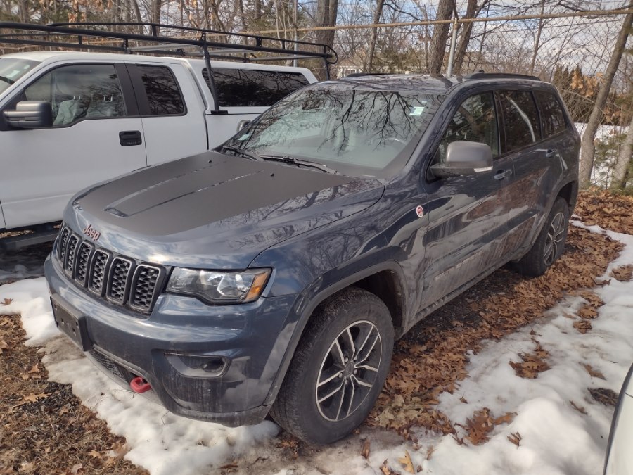 Used 2020 Jeep Grand Cherokee in Chicopee, Massachusetts | Matts Auto Mall LLC. Chicopee, Massachusetts