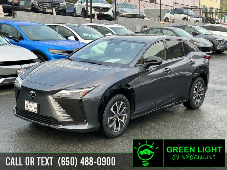 2023 Lexus RZ Premium's photo