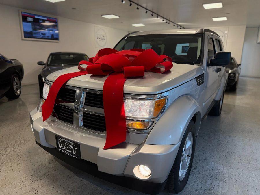 2010 Dodge Nitro SE's photo