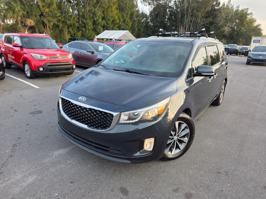 2016 Kia Sedona SX's photo