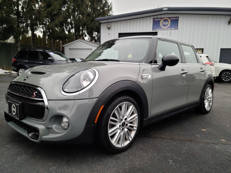 Used MINI Hardtop 4 Door Cooper S FWD 2019 | Chip's Auto Sales Inc. Milford, Connecticut