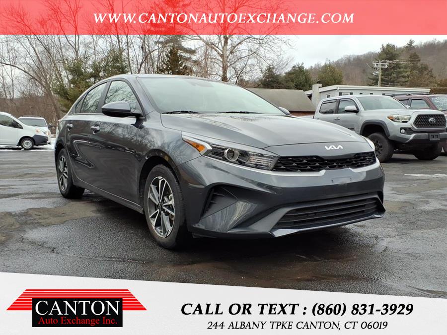 2024 Kia Forte LXS's photo