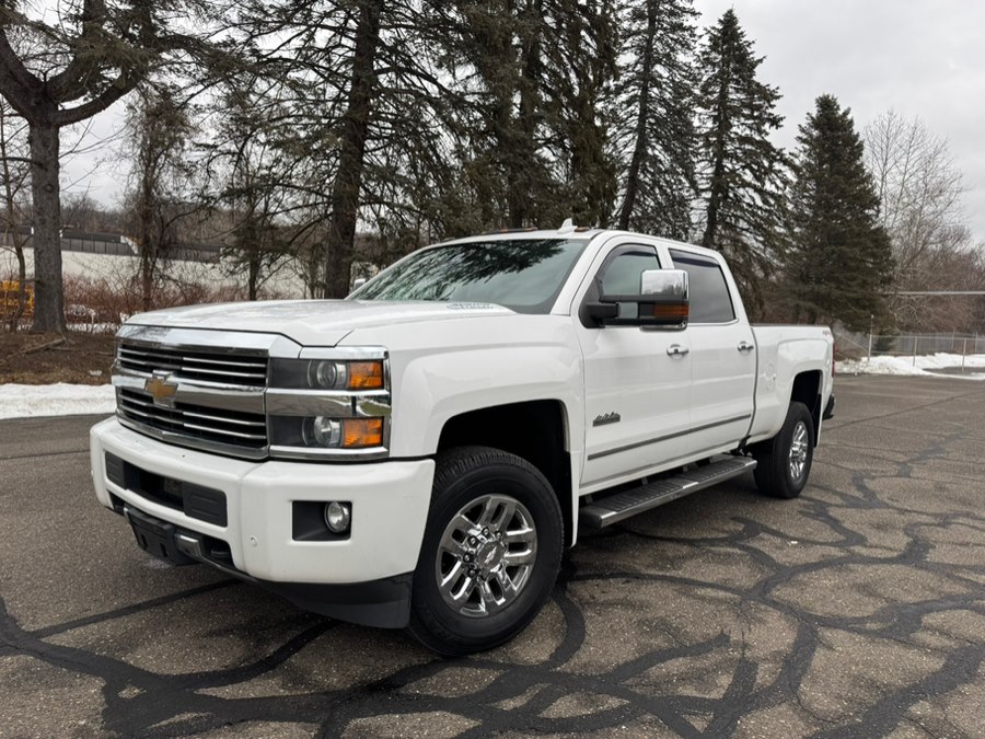 Used 2016 Chevrolet Silverado 3500HD in Waterbury, Connecticut | Platinum Auto Care. Waterbury, Connecticut