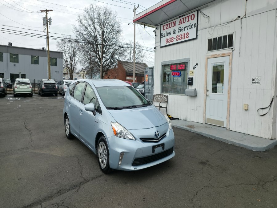 2014 Toyota Prius Two's photo