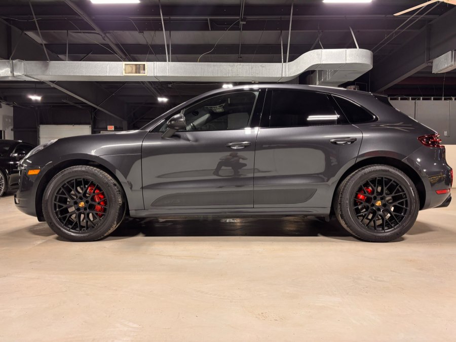2017 Porsche Macan GTS's photo