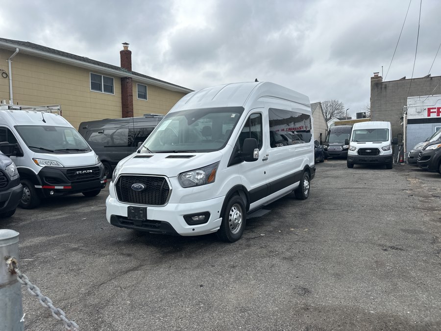 Used 2024 Ford Transit Passenger Wagon in West Hempstead, New York | Only Vans Inc. West Hempstead, New York