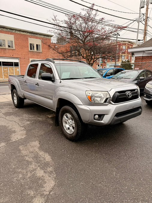 Used 2015 Toyota Tacoma in Shelton, Connecticut | Center Motorsports LLC. Shelton, Connecticut