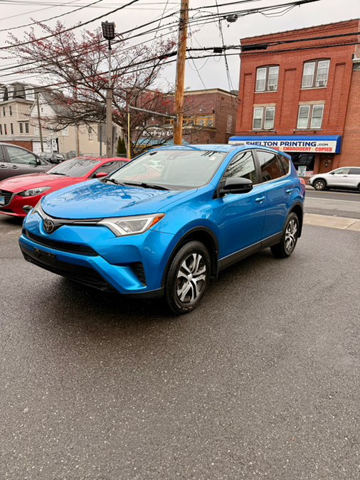 Used 2018 Toyota RAV4 in Shelton, Connecticut | Center Motorsports LLC. Shelton, Connecticut
