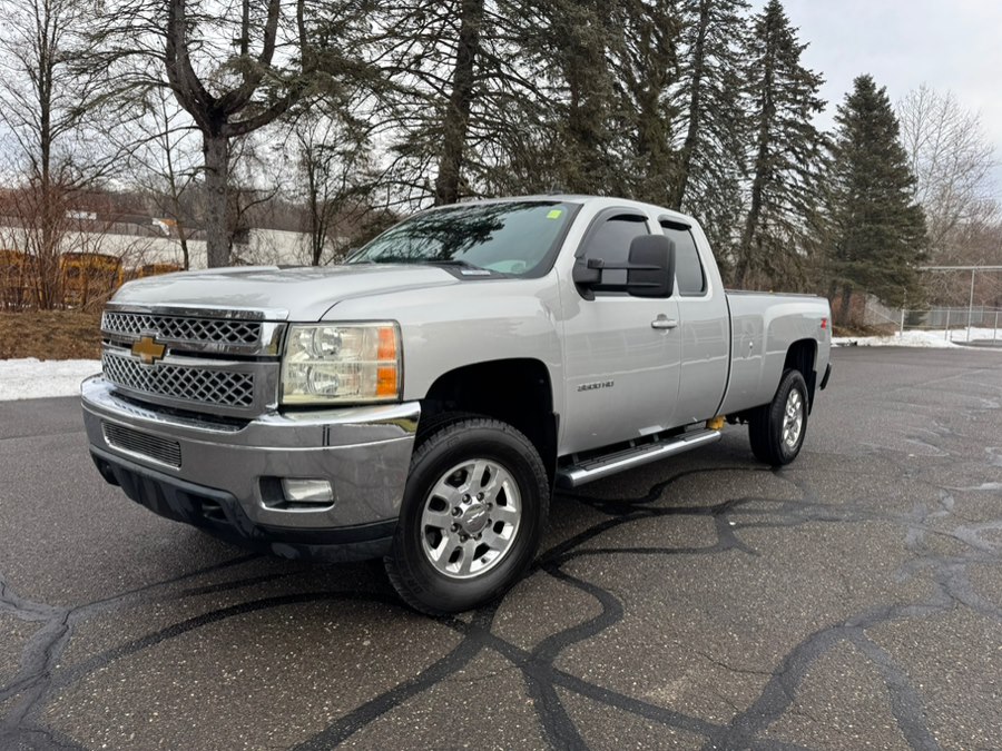 Used 2011 Chevrolet Silverado 3500HD in Waterbury, Connecticut | Platinum Auto Care. Waterbury, Connecticut