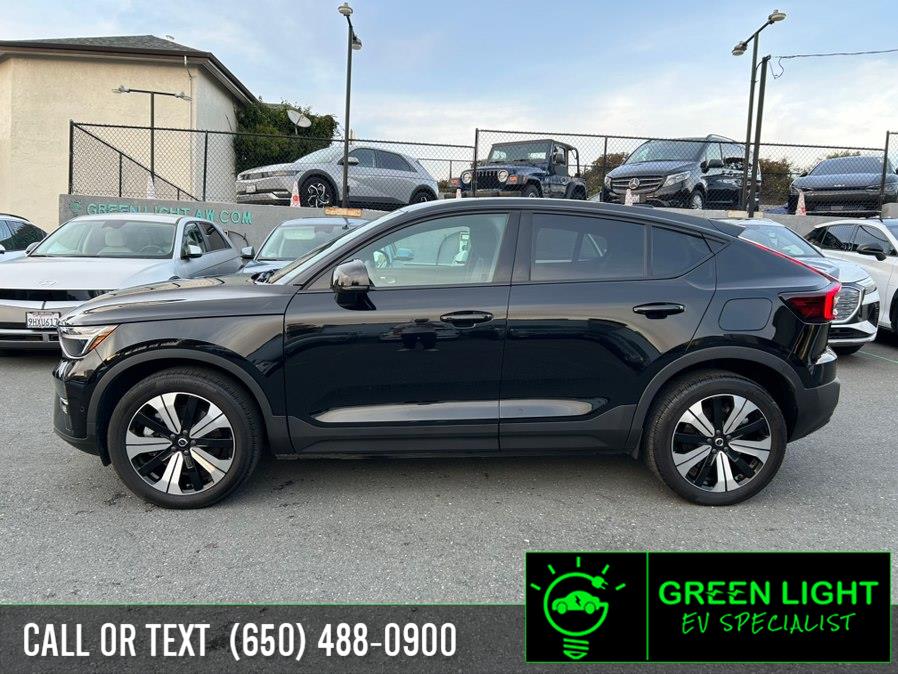 2023 Volvo C40 Plus's photo