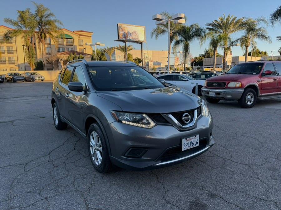 2016 Nissan Rogue FWD 4dr SV, available for sale in Hawaiian Gardens, California | Luxe Motors. Hawaiian Gardens, California