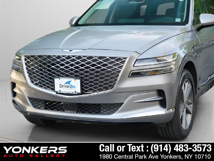 Used 2024 Genesis Gv80 in Woodside, New York | Drive Central. Woodside, New York