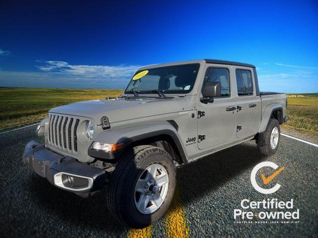 Used 2022 Jeep Gladiator in Avon, Connecticut | Sullivan Automotive Group. Avon, Connecticut