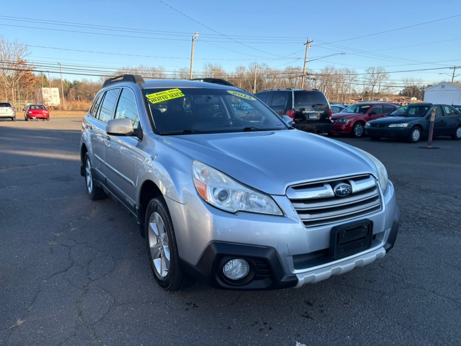 2014 Subaru Outback 4dr Wgn H4 Auto 2.5i Limited, available for sale in East Windsor, Connecticut | CT Car Co LLC. East Windsor, Connecticut