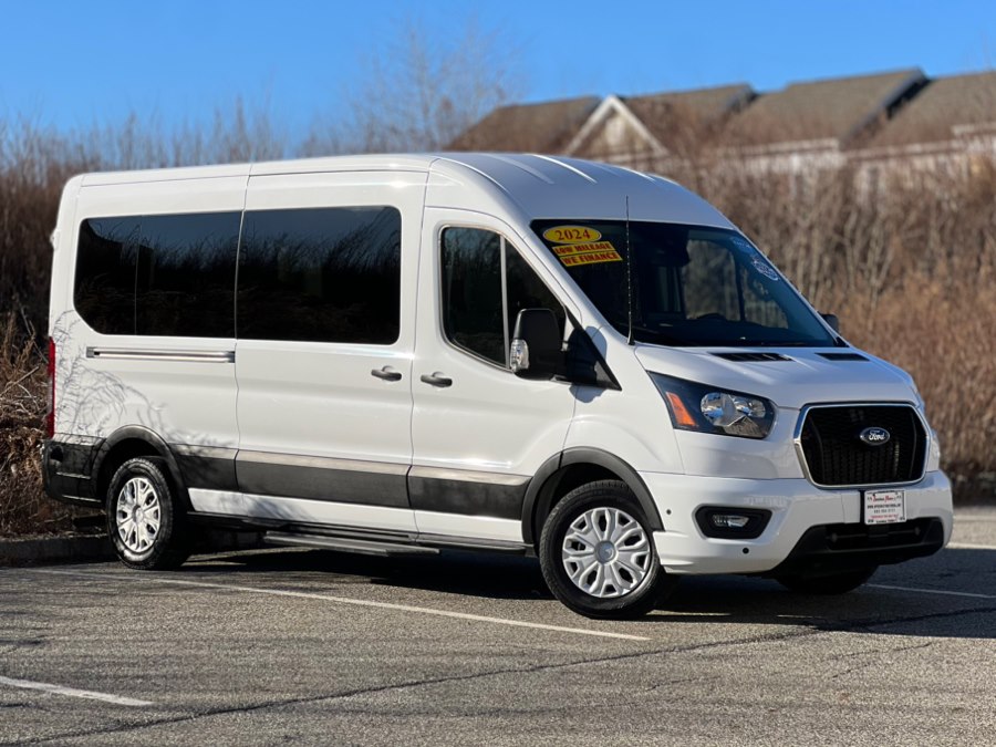 Used 2024 Ford Transit 15 Passenger Wagon in Paterson, New Jersey | Speedway Motors LLC. Paterson, New Jersey