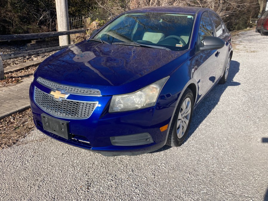 2013 Chevrolet Cruze LS's photo