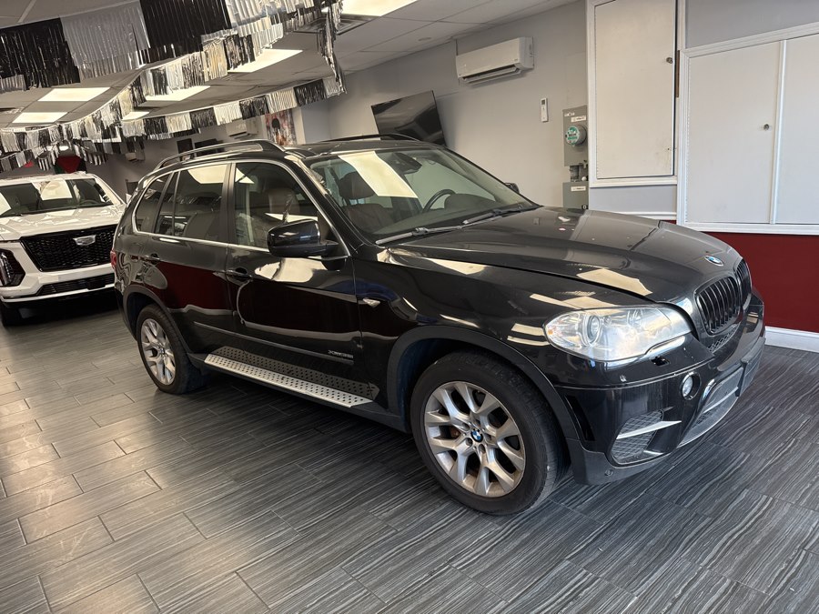 2013 BMW X5 xDrive35i Premium's photo