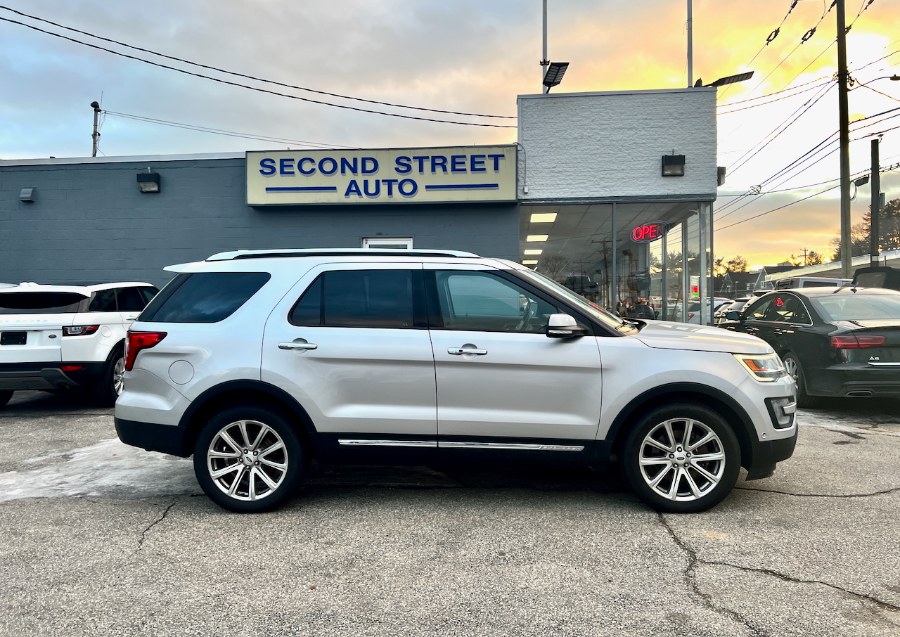 Used 2017 Ford Explorer in Manchester, New Hampshire | Second Street Auto Sales Inc. Manchester, New Hampshire