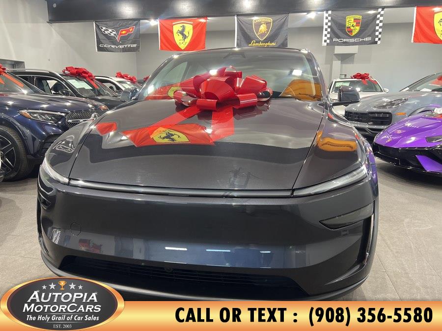 2026 Tesla Model Y Premium's photo