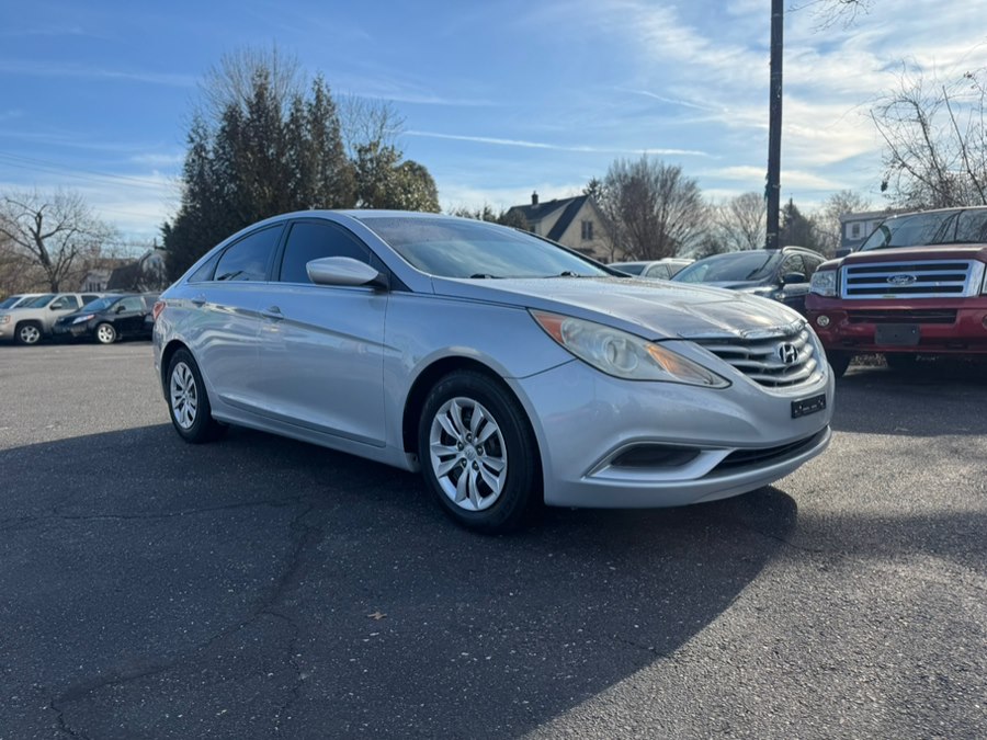2011 Hyundai Sonata 4dr Sdn 2.4L Auto GLS *Ltd Avail*, available for sale in BURLINGTON, New Jersey | Tri States Auto Group. BURLINGTON, New Jersey