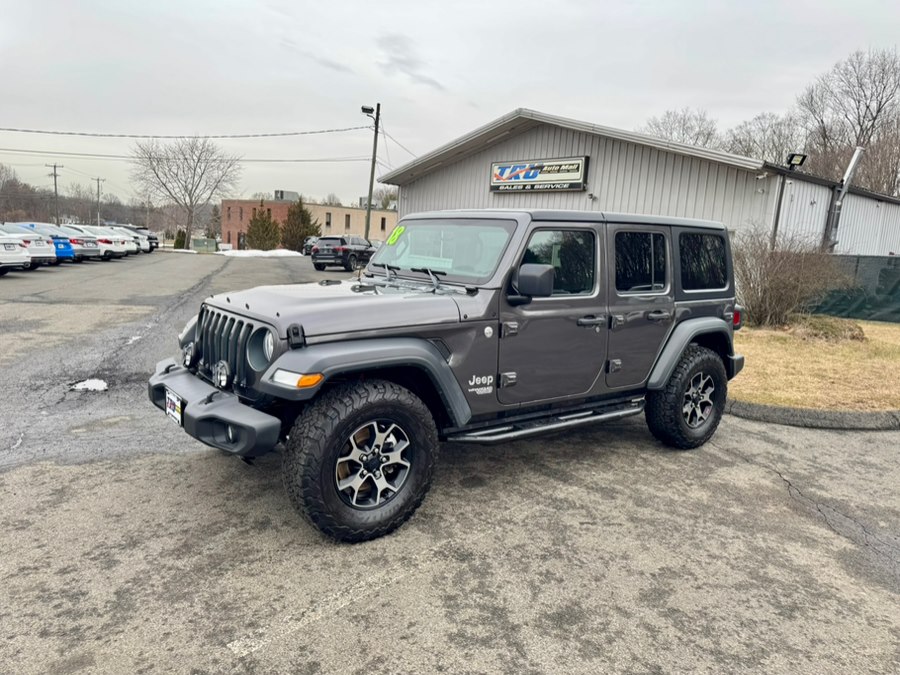 Used 2018 Jeep Wrangler Unlimited in Berlin, Connecticut | Tru Auto Mall. Berlin, Connecticut