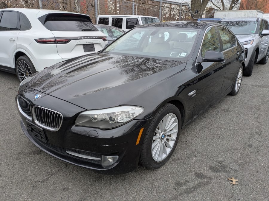 Used 2011 BMW 5 Series in Long Island City, New York | Luxury Of Queens. Long Island City, New York