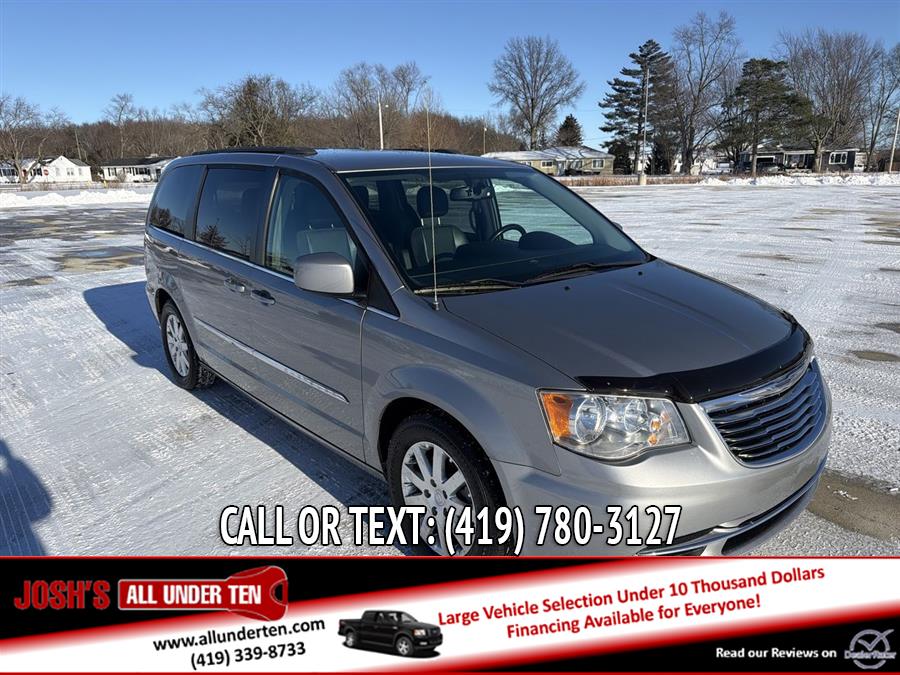 Used 2016 Chrysler Town & Country in Elida, Ohio | Josh's All Under Ten LLC. Elida, Ohio