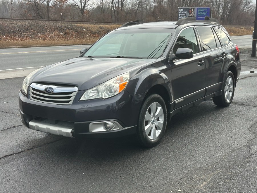 Used 2011 Subaru Outback in Westfield, Massachusetts | Auto Wings Cop. Westfield, Massachusetts