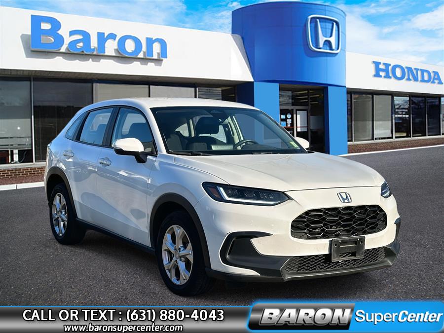 Used 2024 Honda Hr-v in Patchogue, New York | Baron Supercenter. Patchogue, New York