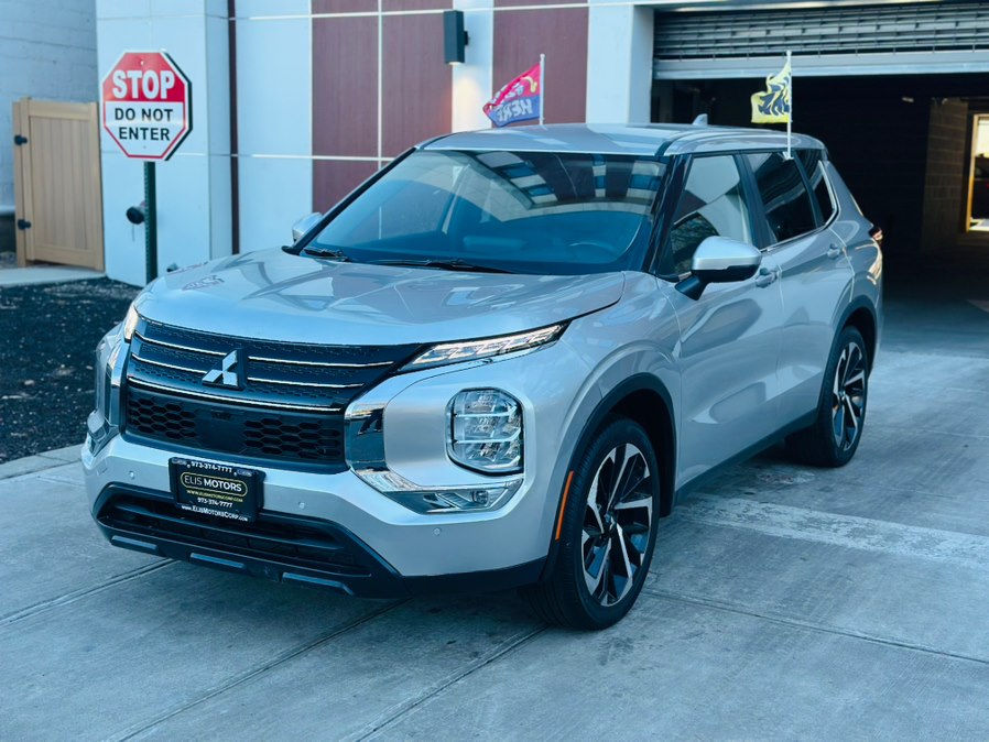 Used 2024 Mitsubishi Outlander in Irvington, New Jersey | Elis Motors Corp. Irvington, New Jersey