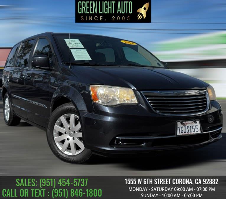 Used 2014 Chrysler Town & Country in Corona, California | Green Light Auto. Corona, California