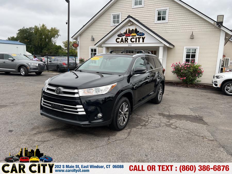 2019 Toyota Highlander XLE V6 AWD (Natl), available for sale in East Windsor, Connecticut | Car City LLC. East Windsor, Connecticut