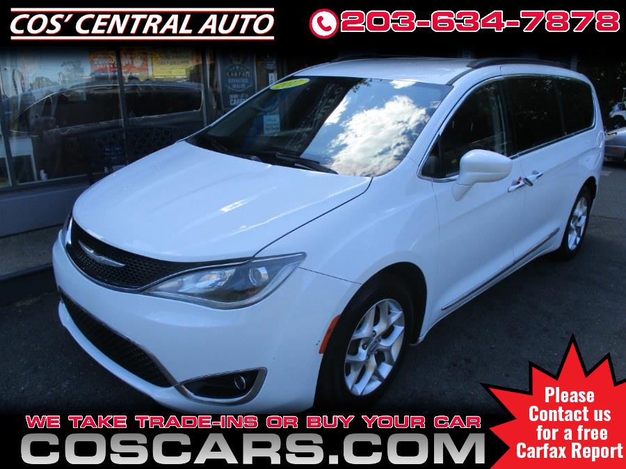 Used 2017 Chrysler Pacifica in Meriden, Connecticut | Cos Central Auto. Meriden, Connecticut