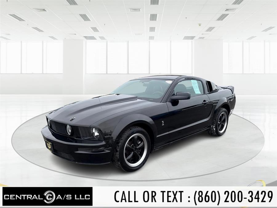 Used 2006 Ford Mustang in East Windsor, Connecticut | Central A/S LLC. East Windsor, Connecticut