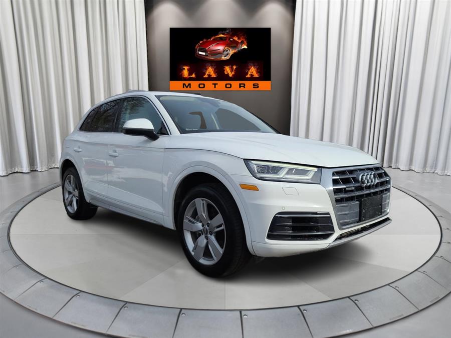 Used 2019 Audi Q5 in Canton, Connecticut | Lava Motors. Canton, Connecticut