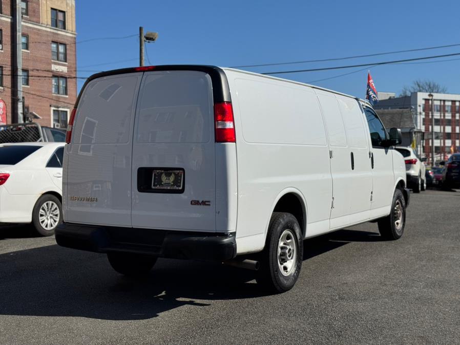 2023 GMC Savana Cargo Work Van - Photo 6