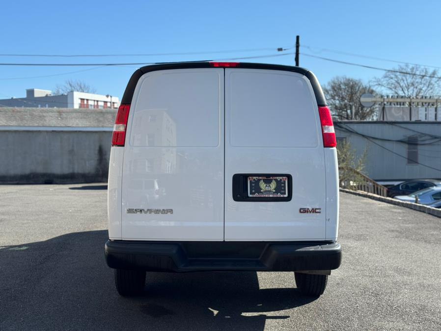 2023 GMC Savana Cargo Work Van - Photo 5