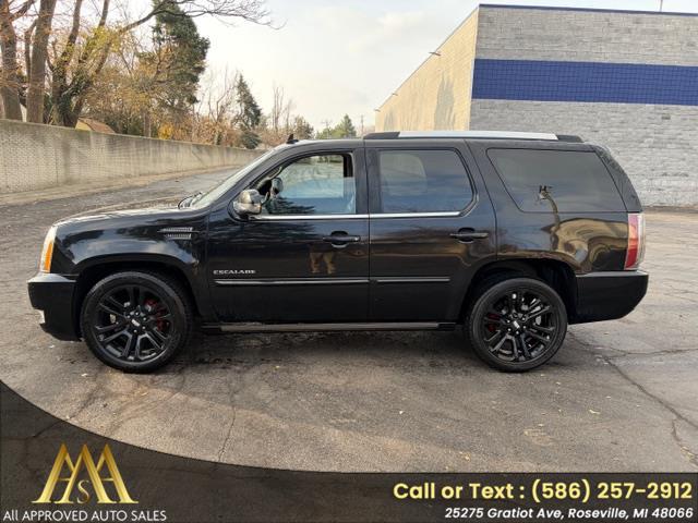 2012 Cadillac Escalade AWD Premium's photo