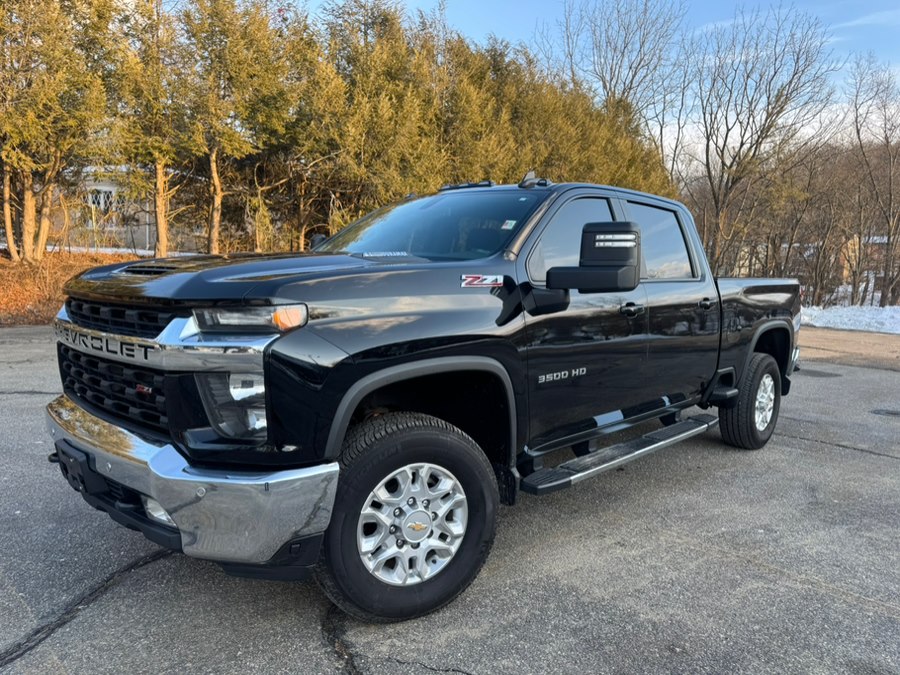 Used 2021 Chevrolet Silverado 3500HD in Waterbury, Connecticut | Platinum Auto Care. Waterbury, Connecticut