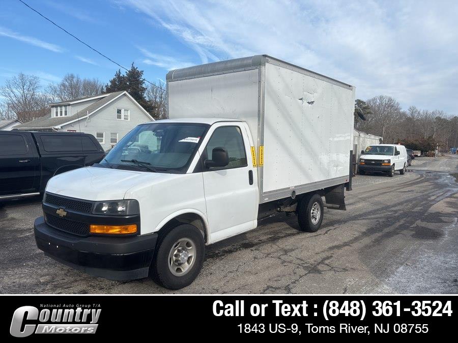 Used 2018 Chevrolet Express Commercial Cutaway in Toms River, New Jersey | Country Motors. Toms River, New Jersey