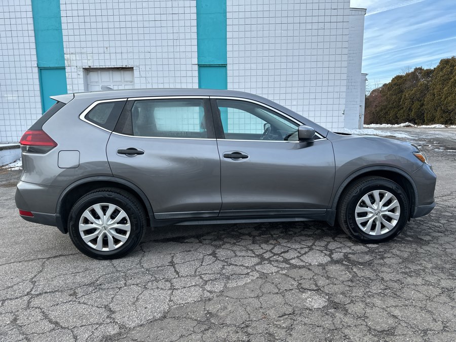Used 2018 Nissan Rogue in Milford, Connecticut | Dealertown Auto Wholesalers. Milford, Connecticut