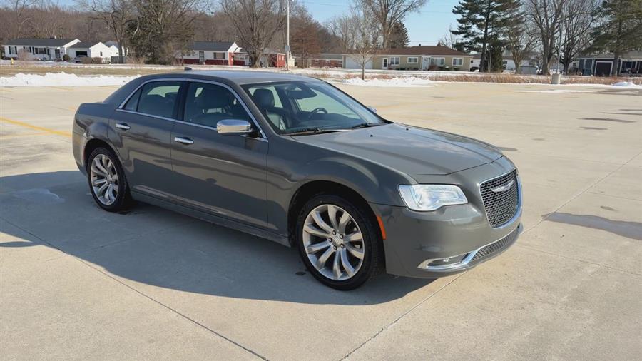 2019 Chrysler 300