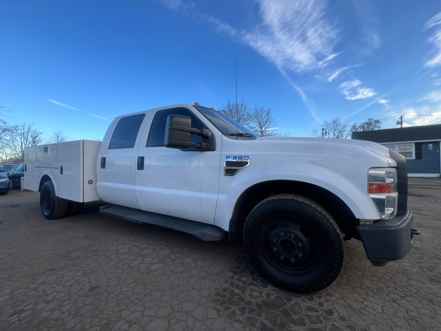 Used 2008 Ford Super Duty F-350 DRW in New Haven, Connecticut | Angela’s Auto Emporium LLC. New Haven, Connecticut