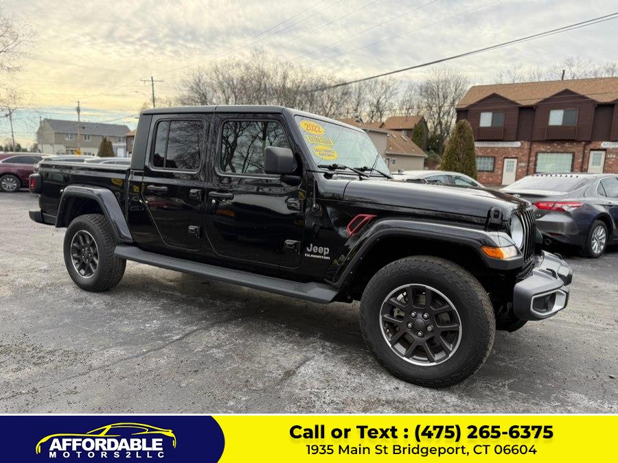 2022 Jeep Gladiator Overland's photo