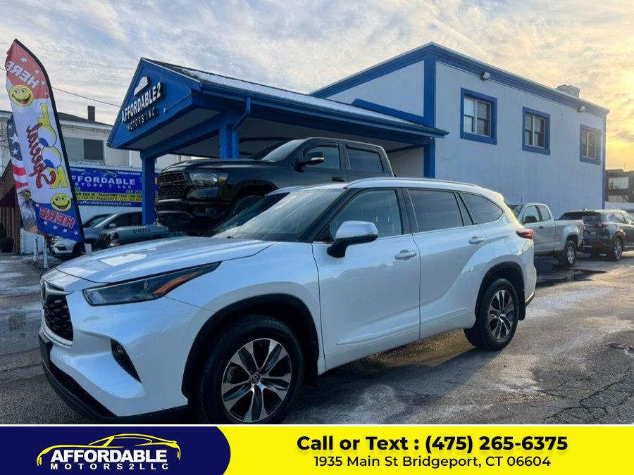 Used 2022 Toyota Highlander in Bridgeport, Connecticut | Affordable Motors 2 LLC. Bridgeport, Connecticut