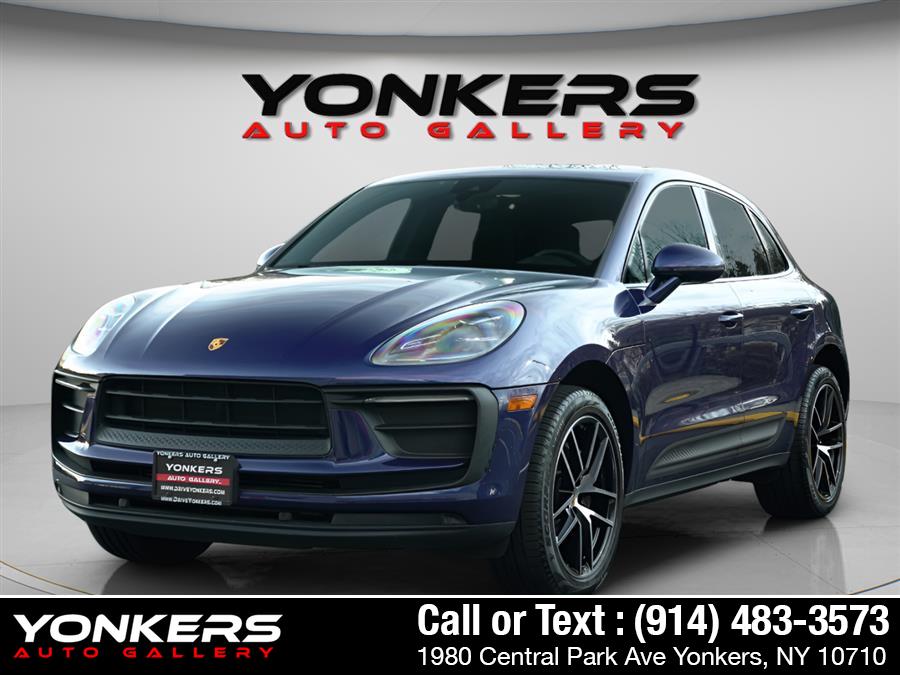 2022 Porsche Macan Base