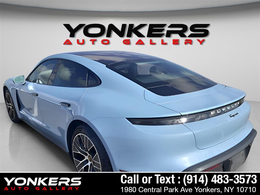 2022 Porsche Taycan